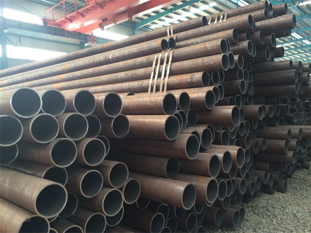 孝感化肥设备用高压无缝钢管