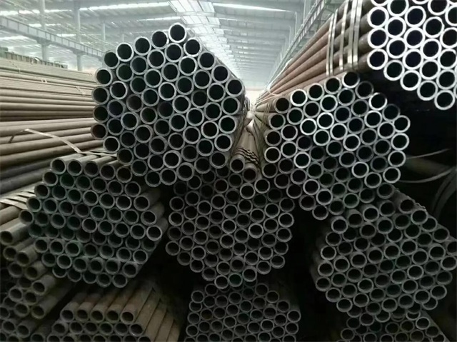 孝感20#石油裂化用无缝钢管